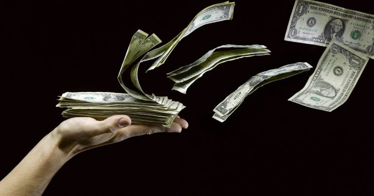 US Inflation Hits New 4-Decade High of 7.5% in January